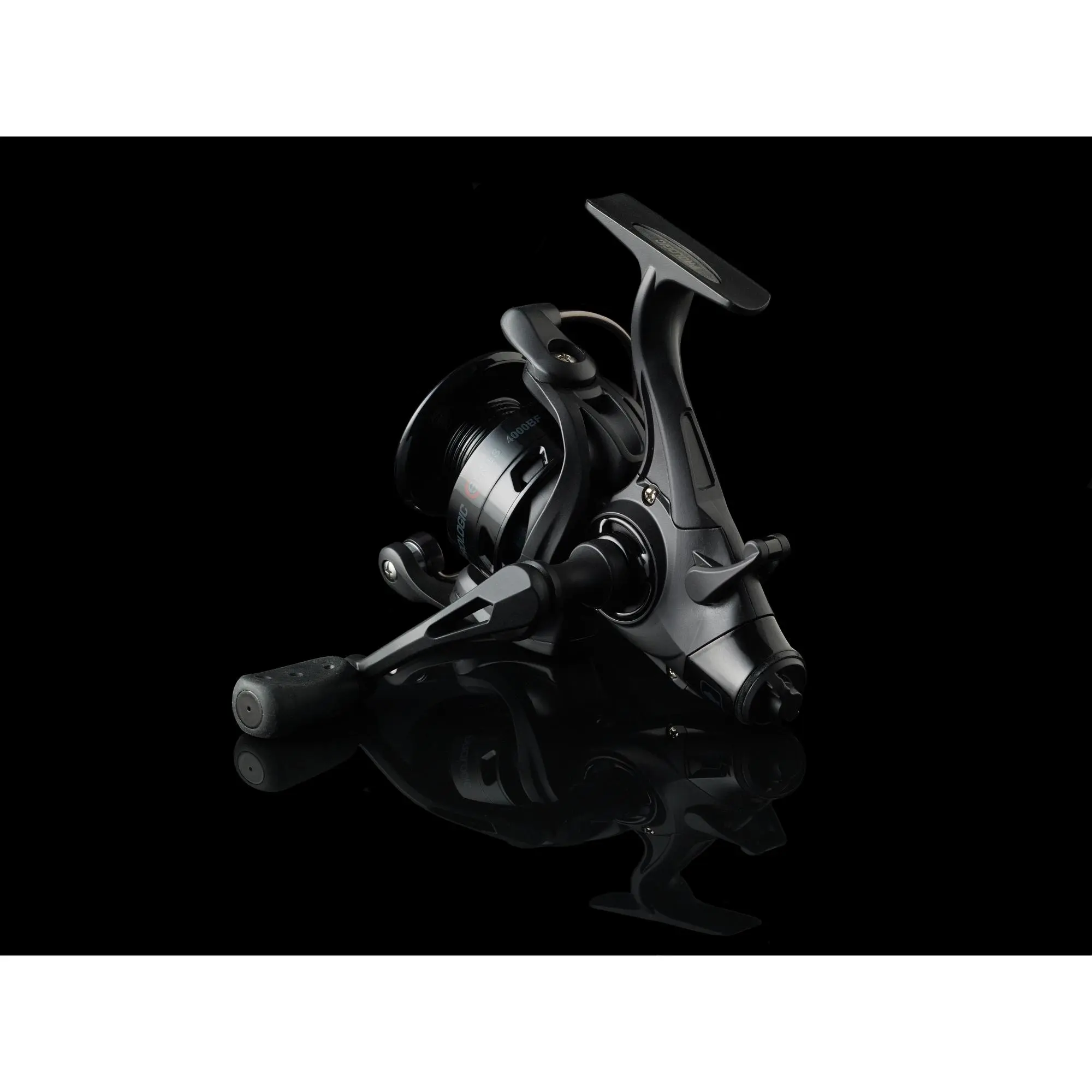 Prologic C-Series 3000 Bf 3 + 1Bb Incl. Graph. Spare Spool 3 Prologic C-Series 3000 Bf 3 + 1Bb Incl. Graph. Spare Spool